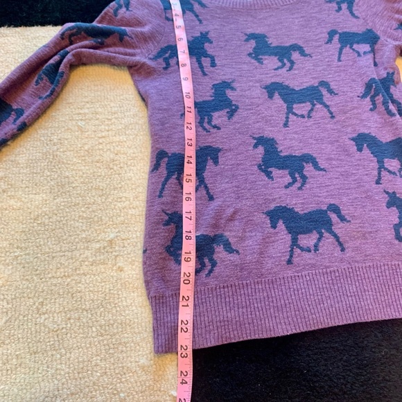 Mossimo Crewneck  Horse Shirt Xsmall. Purple. - Picture 3 of 9